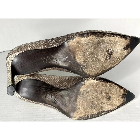Stuart Weitzman Pointed Snakeskin Pumps Leather - Picture 8 of 10